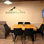 Korbielovka Z Sauna بيت للعطل كوربييلوف