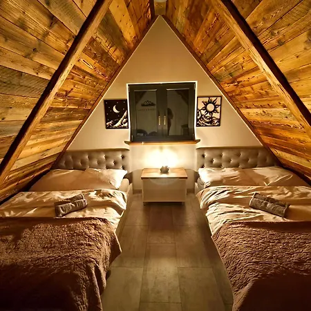 Korbielovka Z Sauna بيت للعطل كوربييلوف